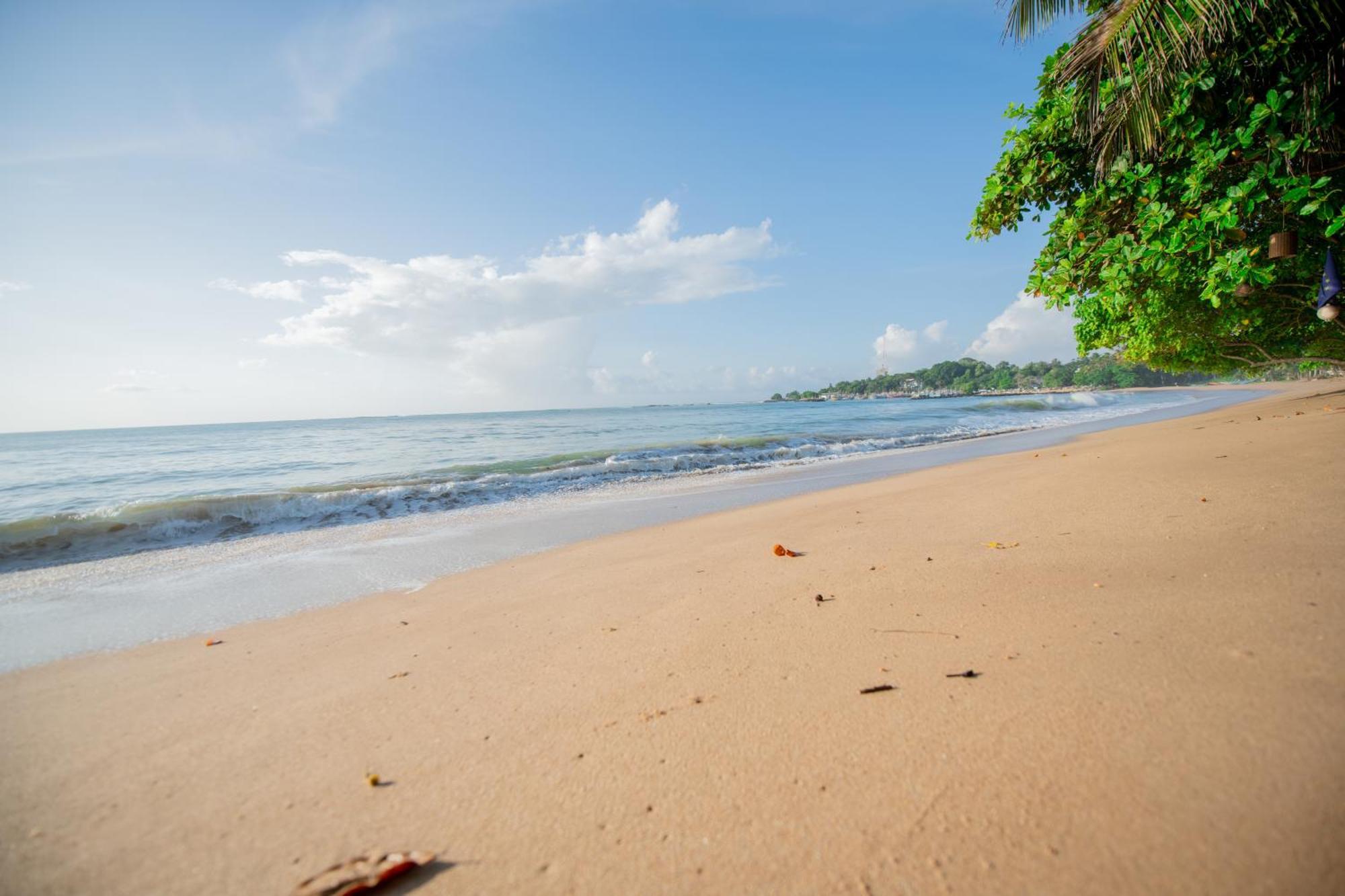 Luaya Beach Тангале Екстериор снимка