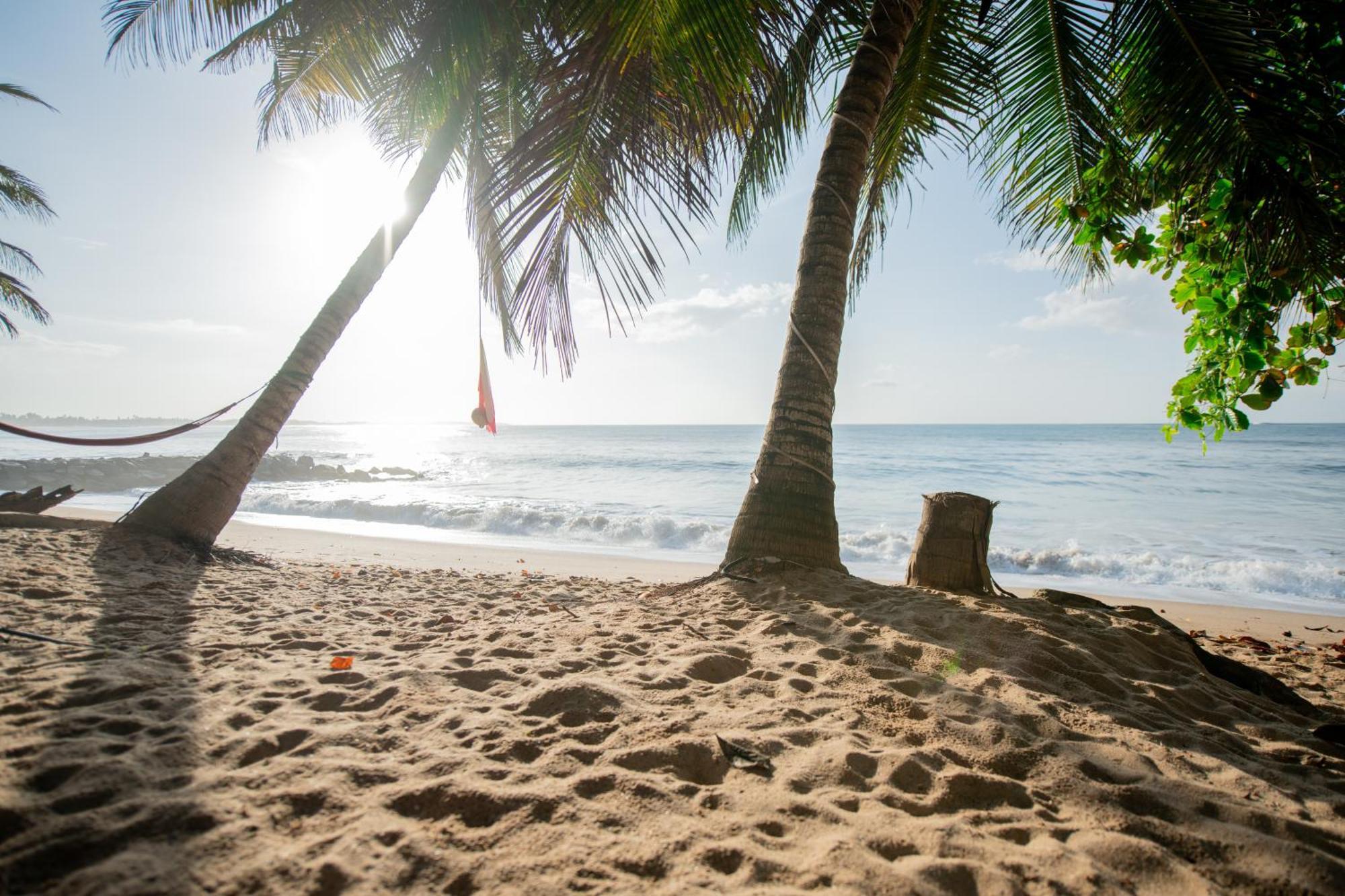 Luaya Beach Тангале Екстериор снимка